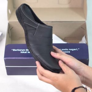 Sepatu Slop Pria Bustong Slip On Sandal Selop Kulit AR04