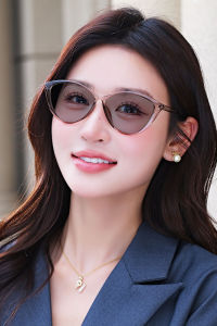 Photochromic Nearsighted Glasses Anti Radiation Eye Graded Eyeglasses For Women Round  UV400 Myopic Aesthetic Glasses Light Weight