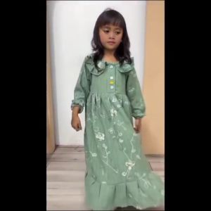 Gamis Anak Bahan Crinkle Lady Crush Usia 3-8 Tahun