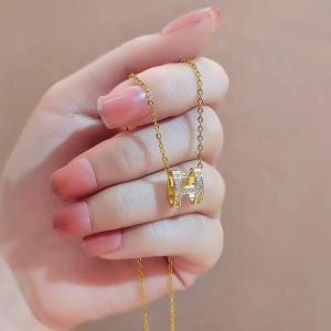 WE 3621* = H字母锁骨链 H letter clavicle chain