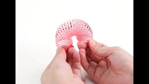 🔥SG LOCAL STOCK🔥Kids Goodie Bag Filler  Mini Springs Toys For Party Favors Boys and Girls Colorful Magic Plastic Spring Kids Birthday Party Pinata Gifts