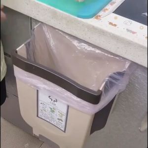 Trash Bin 7L Large Capacity Wall Mounted Folding Hanging Garbage Can for Kitchen Cabinet Door Wall Mounted Rubbish Bin Trash Garbage Waste Tong Sampah Dapur Kitchen bathroom dustbin Wall