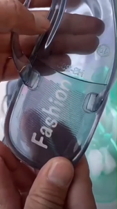 รองเท้าแตะหูคีบ ผู้หญิง flip flops โปร่งใส ฤดูร้อน สไตล์เกาหลี แฟชั่น รองเท้าเยลลี่ คริสตัล