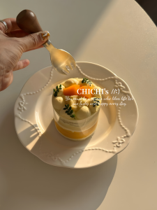 Simple Vintage Relief Butterfly Knot Princess Style Ceramic Dining Set Dessert Plate Coffee Cup Saucer Flat Plate round Plate