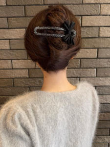 กิ๊บติดผมรูปผีเสื้อประดับเพชรสไตล์เกาหลีสำหรับผู้หญิง ทรงปากเป็ด ทรงตรง ใหม่ล่าสุด ปี 2025 แฟชั่นใหม่ วัสดุอื่นๆ