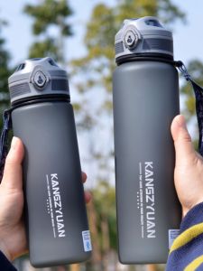 แก้วน้ำพลาสติก Tritan ขนาดใหญ่ ความจุ 1 ลิตร ทนทานต่อความร้อน ระบายอากาศได้ดี ดีไซน์สปอร์ต สำหรับผู้ชาย