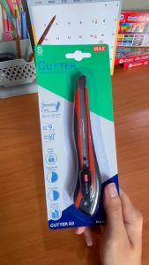 MAX (แม็กซ์) มีดคัตเตอร์ พลาสติก รุ่นMAX S3 สีส้ม SIZE S (จำนวน 1 อัน)