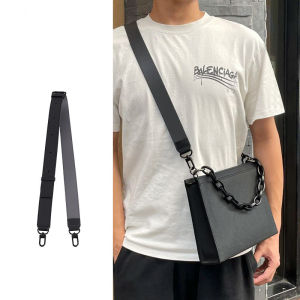 กระเป๋าใส่ของสำหรับเดินทางแบบปรับได้ สายสะพายไหล่กว้างแบบปรับได้ สายโซ่อะคริลิกสำหรับกระเป๋าผู้ชายแบบมีลายดอกไม้สีดำ