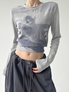 Áo Thun Dài Tay in Hình Người Màu Xám Phong Cách Mỹ Cho Nữ Mùa Thu 2025 Áo Thun Cotton Ôm Vừa Vặn Ngắn Thời Trang Mới