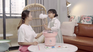 Máy làm kẹo bông gòn mini cho bé – Máy làm kẹo bông gòn điện dùng tại nhà kiểu dáng đẹp dễ dùng