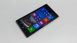 Nokia Lumia 1520 Mobile Phone Windows 8 2GB RAM 32GB ROM Camera 20MP Bluetooth 4.0 GP
