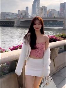 Discover the Perfect Combination: Comfortable Spaghetti Strap Top & Padded Vest Top