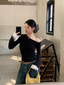 Black Knitted Long Sleeve Sweater Womens Spring Autumn Lazy High-End Feelings Overhead Shoulder Slanting Slim Fit Fake Two-Piece