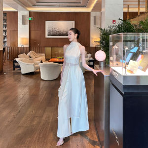 Off-shoulder Light and Loose Dress Suit