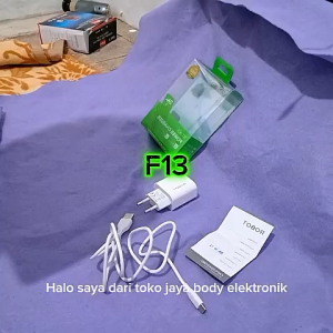 F13 ADAPTOR ROBOT PD USB MINI DUAL POWER CHARGER USB A TIPE TYPE C PD TRAVEL ADAPTER CAS CHAS CASAN