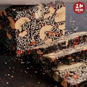 核桃芝麻糕 500g 28-30个 Walnut Sesame Cake 28-30 pieces Kek Bijan Walnut