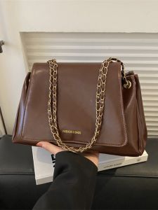 Large Capacity Retro Fashion Chain Tote Bag Commuter Single Shoulder Crossbody Bag for Autumn Winter New Arrival