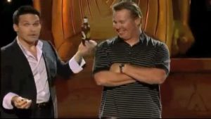 Bottle Thru Body - Alat sulap Botol Tembus Badan - KZ170