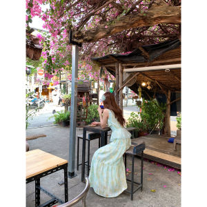 Bộ Váy Midi và Cami Cổ V Phong Cách Resort dành cho Phụ Nữ Bé Nhỏ