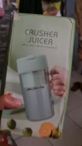 Crusher Mini Juicer Cup Blender Portable Gelas Free Sedotan - Easy Mall