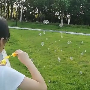 Aibeile Baby Bubble Wand Toy for Kids Cute Cartoon Bubble Stick Blow Bubbles Gift for Children Boy Girl