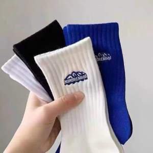 Men’s & Women’s Mid-Calf Thin Sports Socks for Summer – Breathable Lightweight & Sweat-Absorbing