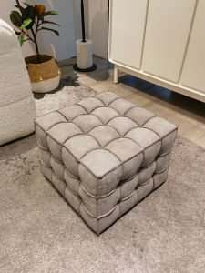 Genuine Leather Footstool Cube Head Layer Leather Sofa Living Room Footrest Hat Rack Adult Luxury Quality Wooden Crafted Bench