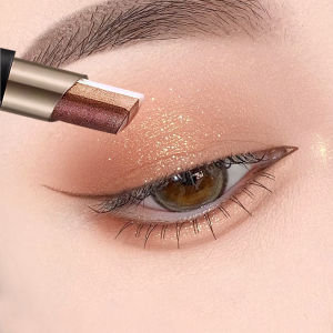 GECOMO แท่งอายแชโดว์สามสี ติดทนนาน กันน้ำ กันเหงื่อ ลุคธรรมชาติ 3 ตัว แท่งอายแชโดว์เนื้อแมทต์ 3 กรัม