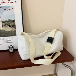 Túi Đeo Chéo Nylon Dung Tích Lớn Cho Nữ 2024 Túi Đeo Vai Đơn Nhẹ Đa Năng Phong Cách Mới Thường Ngày Túi Đeo Chéo Thời Trang