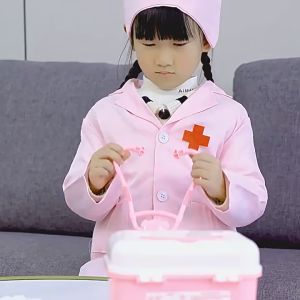 63PCS Kids Medical Equipment Toy Box Medical Box Doctor Play House Doctor Toys Combination set