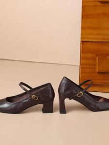 Ultra นุ่ม รองเท้าแมรี่เจนหนังแกะ ผู้หญิง สไตล์ใหม่รองเท้าส้นสูงวินเทจส้นหนาหัวเหลี่ยม ทันสมัย รองเท้าเดี่ยว