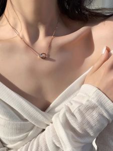 New 2025 Fashionable Simple Titanium Steel Necklace for Women Non-Fading Geometric Patterned Cross Chain Suitable for Sweaters