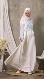 Baju Gamis Wanita Terbaru Kombinasi Crinkle Kekinian Baju Gamis All Size Jumbo 130 Dress Muslim Busui Friendly Gamis Simple Big Size Berryl Series by ZNR Muslimah