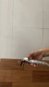 Vòi xịt vệ sinh KAG-KV13 xoay 360 độ dây không xoắn vòi rửa ấn tay bồn cầu Crom bóng tia nước mạnh chịu áp lực mạnh chung cư nhà cao tầng siêu bền sử dụng tốt