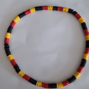 สร้อยคอไม้ สร้อยคอกะลามะพร้าว สร้อยไม้ สีดำ สีเหลือง สีแดง BOHO โบฮีเมียน ผู้หญิง ผู้ชาย แบบสวมคอ แบบยืดได้ งานทำมือ Wood Necklace