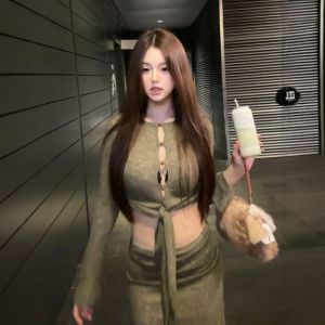 CHANGTONG | Retro Elegant Set Top and Pencil Skirt