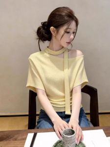 Loowmane | Áo Thun Tay Ngắn Cổ Asymmetric Collar Strap