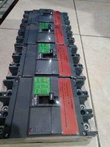 MCCB Schneider 160A. 200A. 225A. 250A. Original siap pakai di jamin 💯