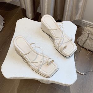 #260 Fashion Sandal with strap footwear trend women