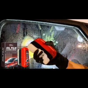 【FREE GIFT】120ML Car Glass Oil Film Cleaner Strong Front Windshield Remover for Automotive Windshields Car Windows Glass polishing Rainproof/fogproof Auto Interior Glass Cleaner Car glass Cleaning brush acid rain Shellac remover
