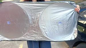 Car Sun Shade UV Protection Folding Auto Rear Window Sunshade Universal Car Window Visor with Suction Cups