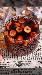 Ginseng Mulberry Black Goji Berry Tea For Health And Wellness For Men Tonifying Qi And Nourishing Kidney With Abundant Energy