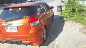 กรอบป้ายทะเบียนเพชร รุ่นเพชรแวววาวเป็นพิเศษและมีเพชรที่ขอบ แบบสั้น-ยาว แพ็คคู่ ได้2ชิ้น