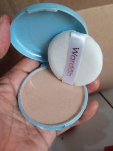 bedak tabur wardah lominous rijek kemasan no dus/ukuran besar dan bedak padat refil