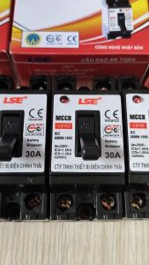 CB cóc LSE Cầu dao tự động Cầu dao an toàn LSE CB LS100 đen Cầu Dao Tự Động Lse 40A 15A 10A 30A 20A Cầu Dao Điện Chất Lượng Cao Việt Nam Công Tắc Ngắt Mạch Lse Dành Cho Hộ Gia Đình - Lazada