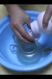 Pembersih Kotoran Untuk Cawan Gelas & Bekas Dapur