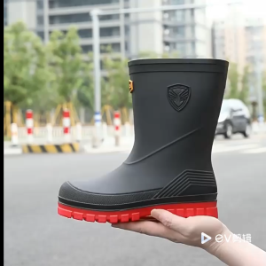 IELGY Mens rain boots Korean fashion adult four seasons wear-resistant mid-barrel non-slip corded rain boots
