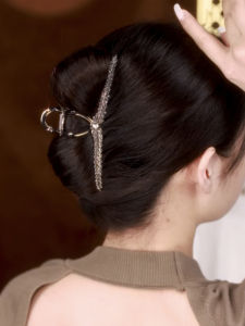 Extra Large Wheat Spike Hair Clip Womens Stylish Hair Accessories Bun Maker Shark Clamp Hair Quantity behind the Head Grab Clip