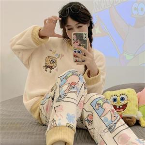 ชุดนอนผ้าขนแกะคาร์ลิ่งหนาสำหรับผู้หญิงในฤดูหนาว ชุดนอนผ้าขนแกะคอตตอนผสมโพลีเอสเตอร์แบบสองชิ้น อบอุ่นและสวมใส่สบาย