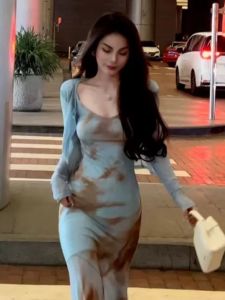 Bộ Váy Hai Mảnh Thời Trang Mùa Thu Dài Tay in Họa Tiết Sơn Mài Cho Nữ Váy Ngắn Bó Sát Áo Chui Đầu Cổ Tròn